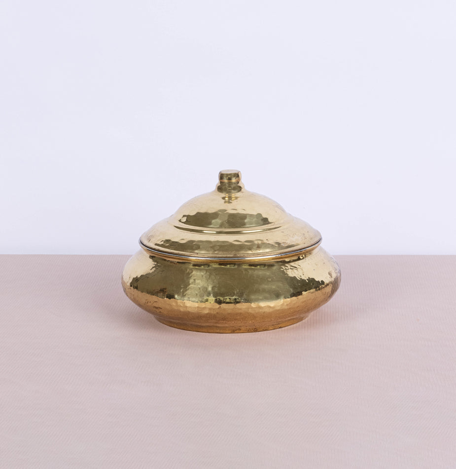 Hand-Hammered Gold Bonbonniere Candle - Fastoun