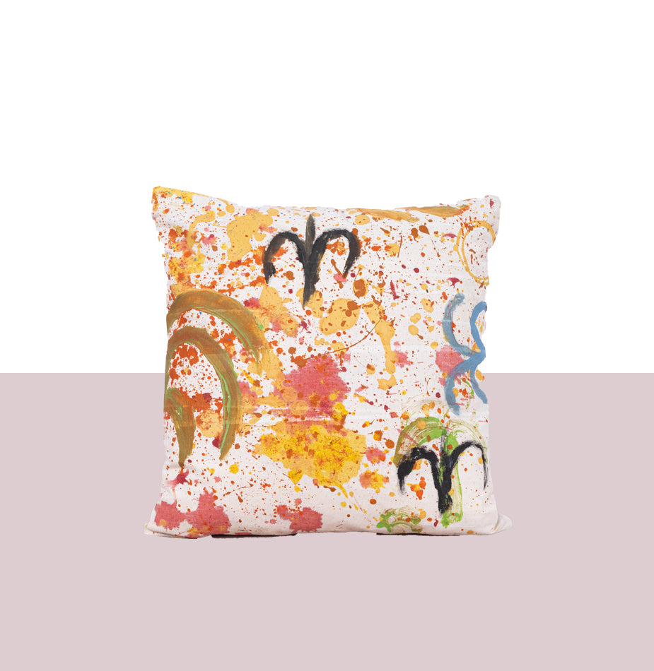 Square hand painted canvas cushion in yellow - Fastoun