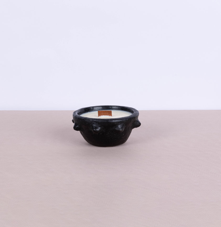 Small black Sejnane candle with textured surface2 - Fastoun