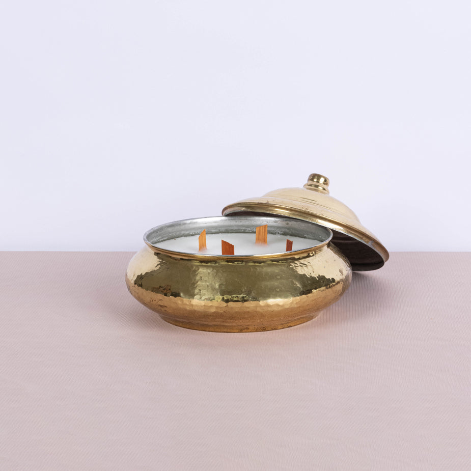 Hand-Hammered Gold Bonbonniere Candle - Fastoun