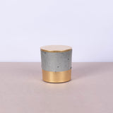 Large round concrete box with gold leaf band and gold leaf lid - Fastoun