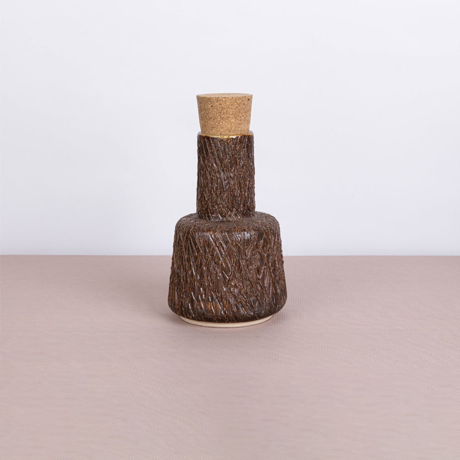Textured Brown Roots Carafe - Fastoun